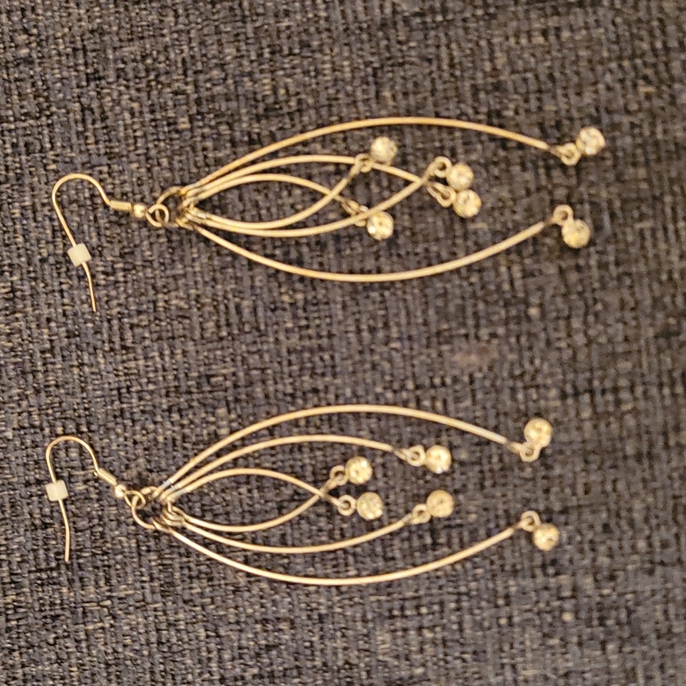 Dangling Earings